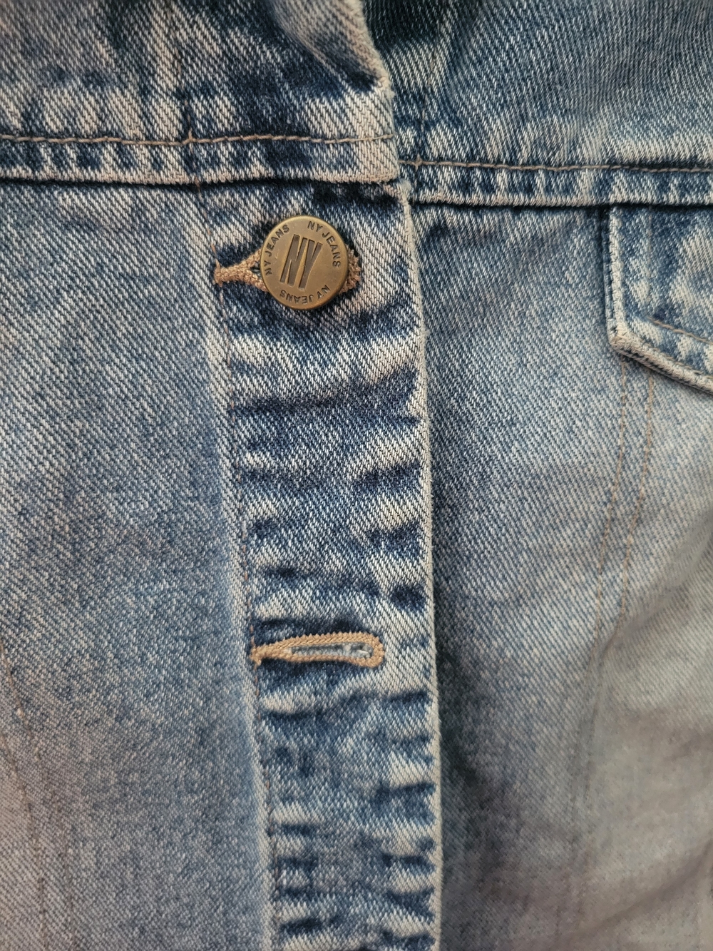 NY Jeans Classic Light Blue Denim Jacket - Women Size L - Picture 2 of 6